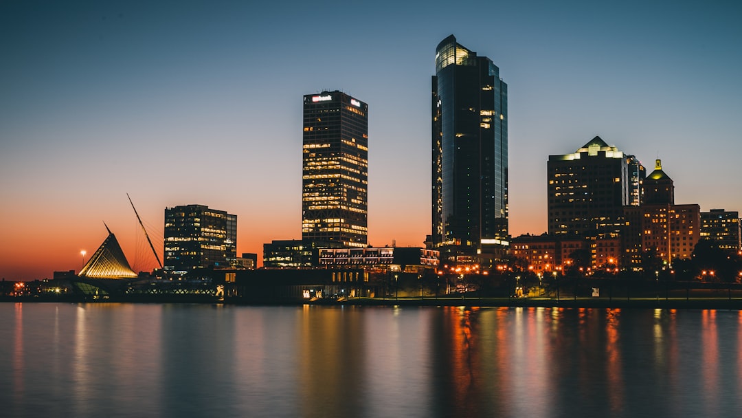 City: Milwaukee - Photo by Wei Zeng